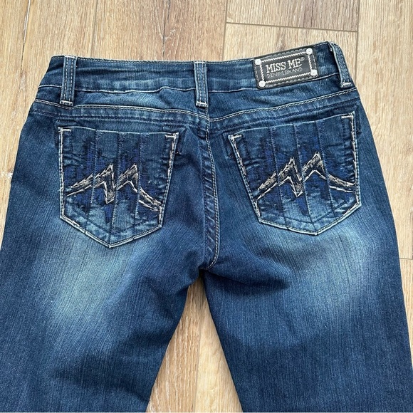 Miss Me Denim Brand Women’s Lo/Mid Rise Medium Wash Bootcut Denim Sz 30 GUC - Picture 10 of 11